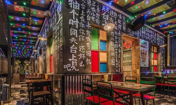 燒烤店裝修風(fēng)格，賽出風(fēng)格，賽出品質(zhì)
